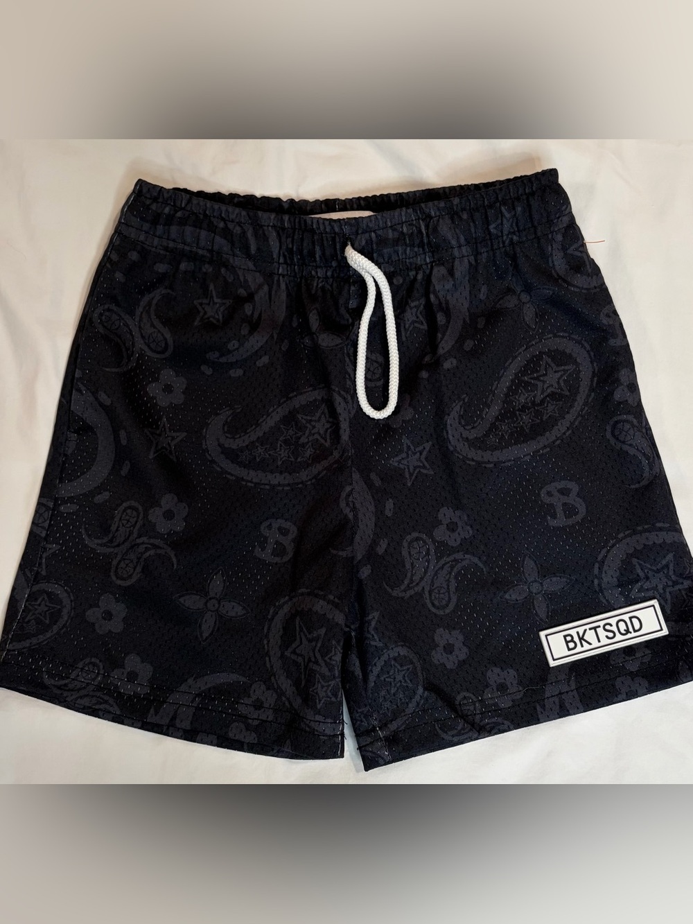 BKTSQD Youth Medium Black Paisley Mesh Basketball Shorts NWOT